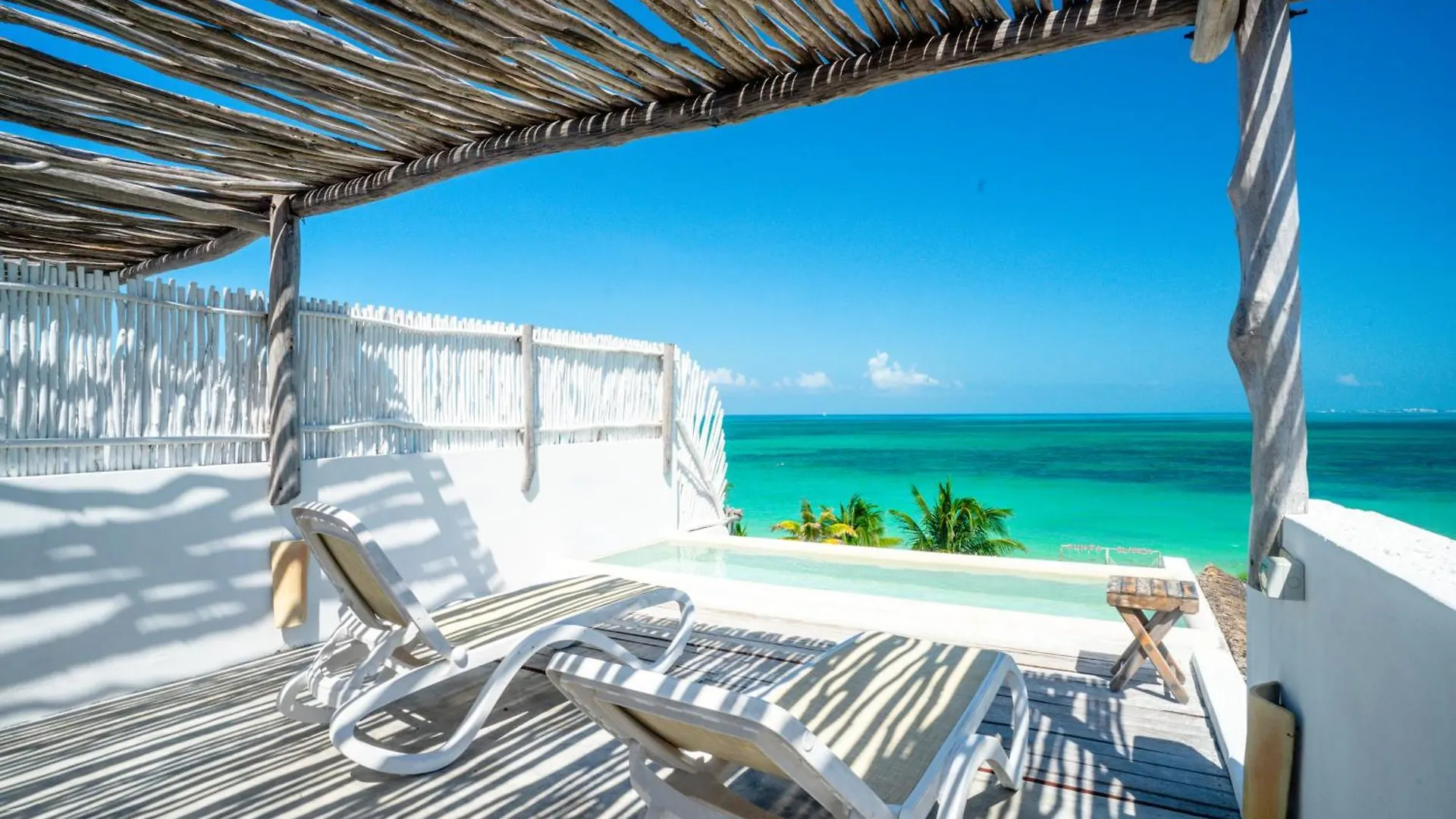 Punta Blanca Beach House Cancún