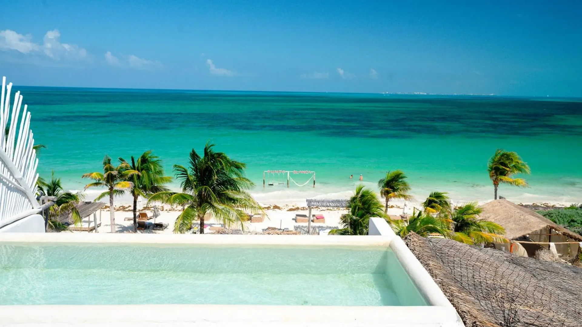 Punta Blanca Beach House Cancún Hotel