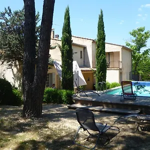 https://villa-lumieres.fr-provencehotel.com