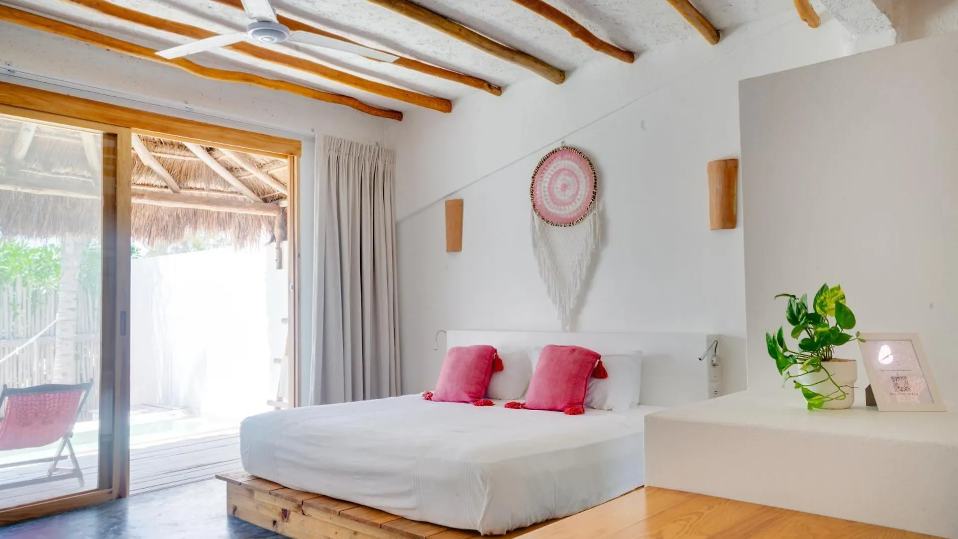 Hotel Punta Blanca Beach House Cancun Mexico
