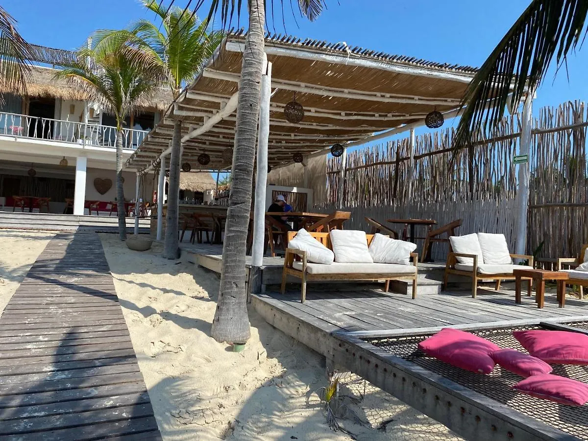 Punta Blanca Beach House Cancún México