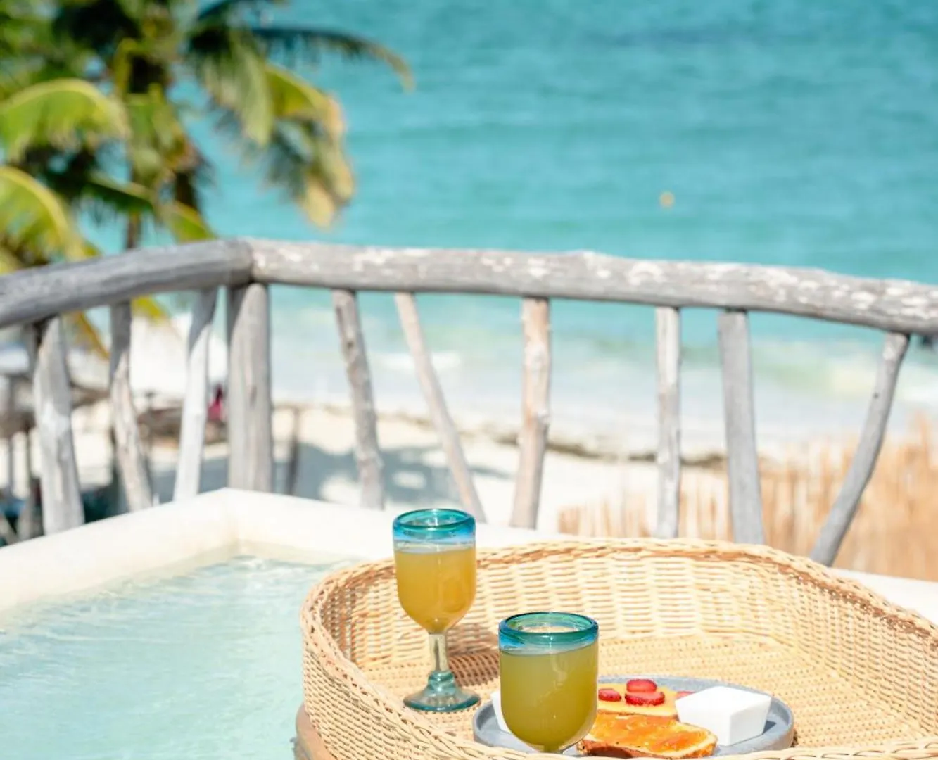 Punta Blanca Beach House Cancún 0*,
