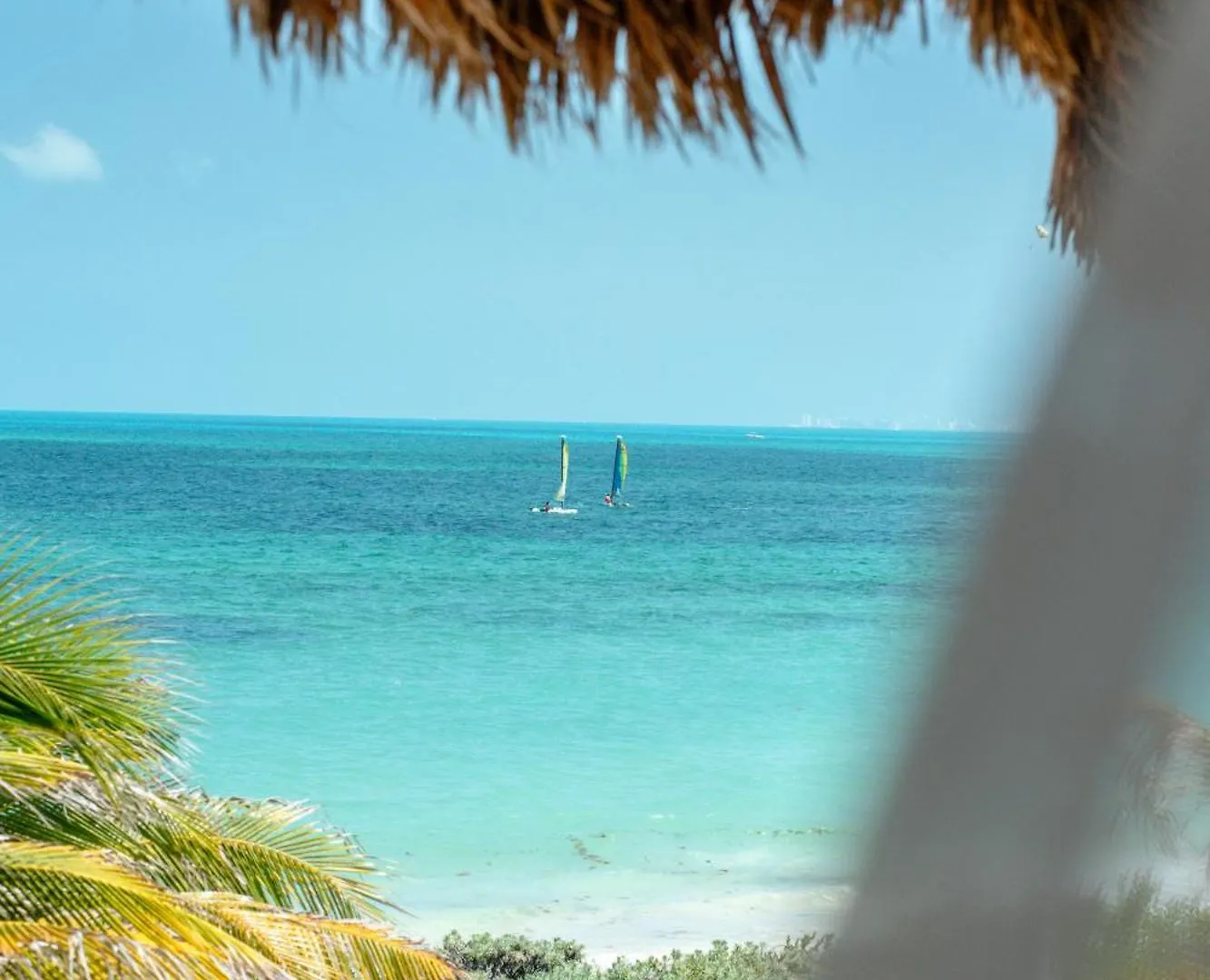 Punta Blanca Beach House Cancún Hotel