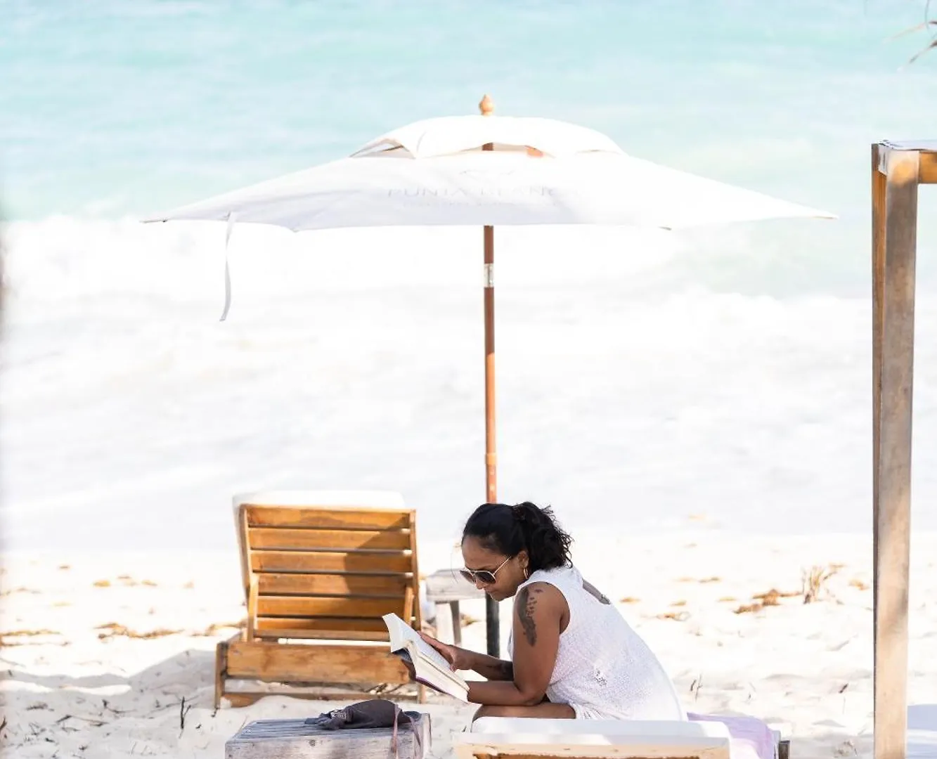 Punta Blanca Beach House Cancún Hotel