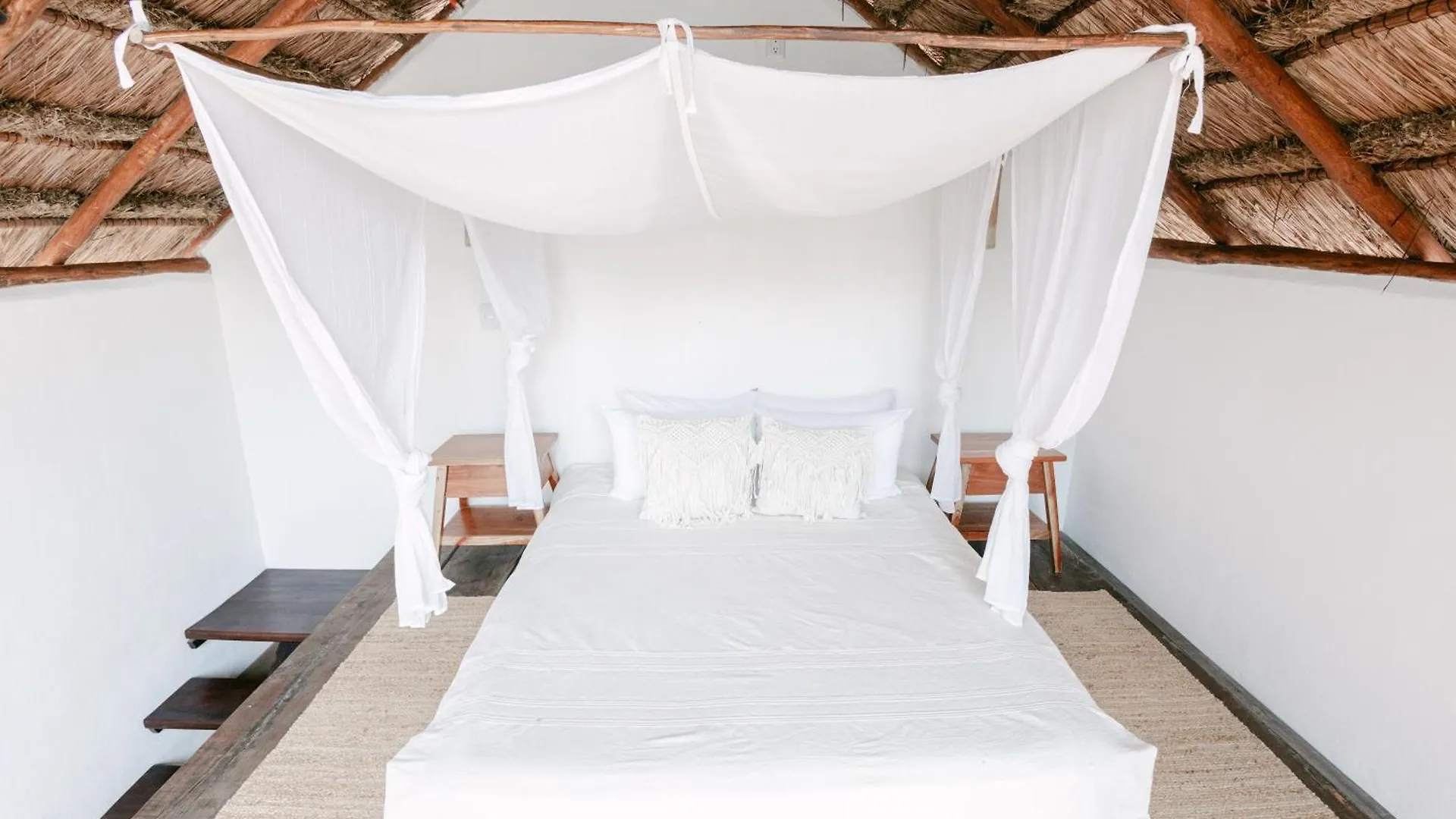 Punta Blanca Beach House Cancún 0*,