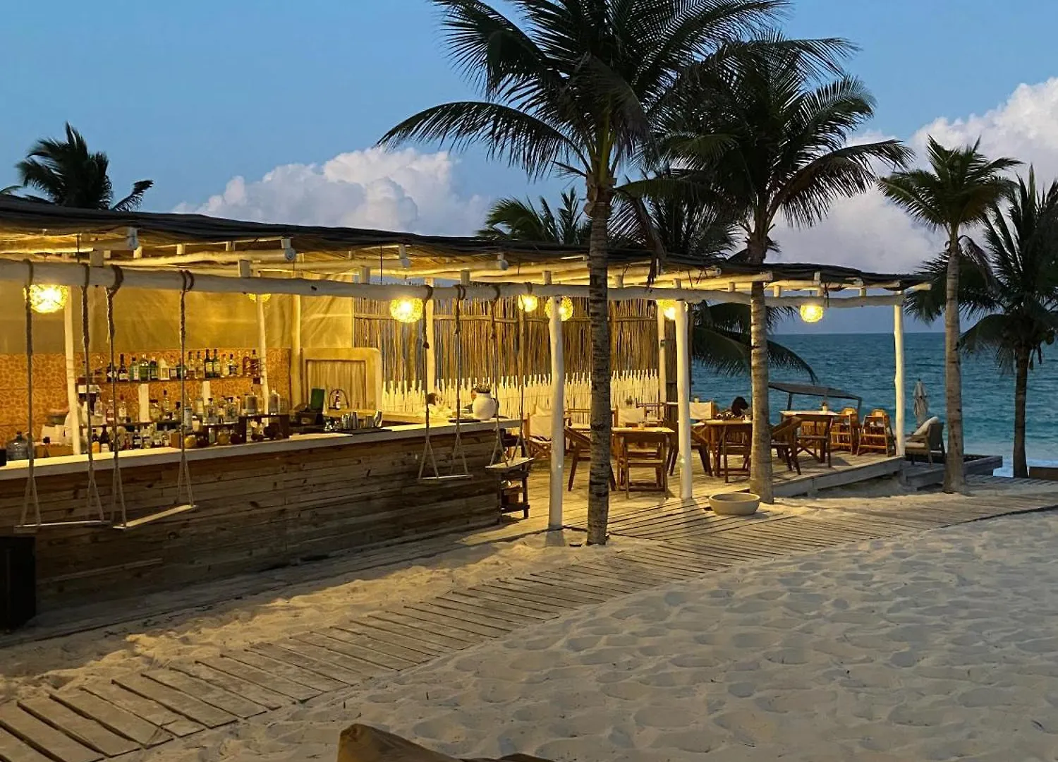 Punta Blanca Beach House Cancún Hotel